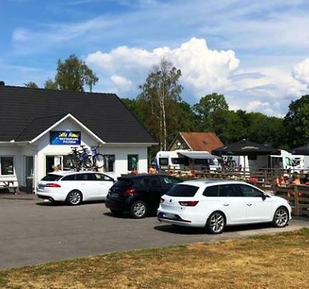 Stuga Pa Hassloe Bredavik  Esterno foto